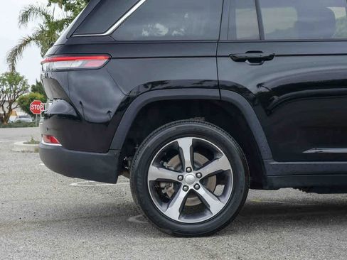 Used 2022 Jeep Grand Cherokee Limited 4xe AWD/4WD image 10