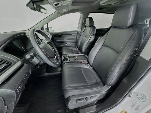Certified 2024 Honda Odyssey Touring image 21