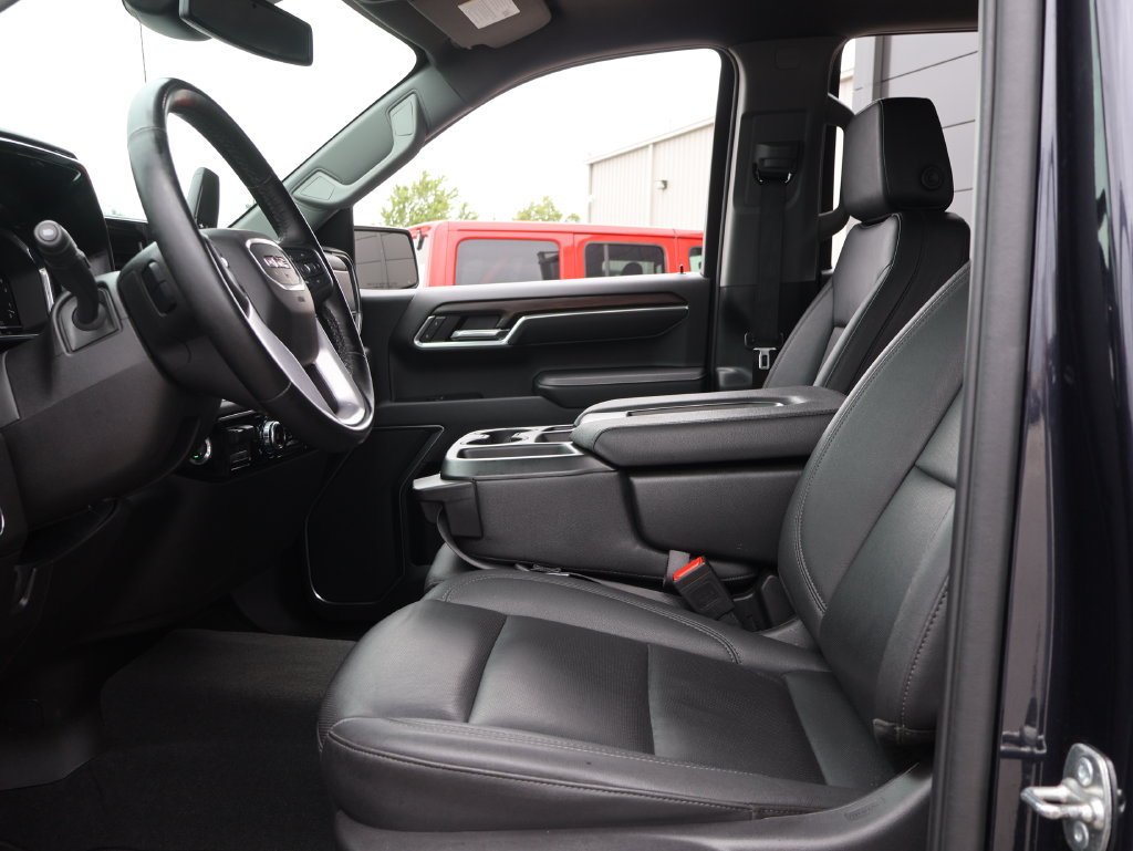Used 2025 GMC Sierra 1500 SLT AWD/4WD image 22