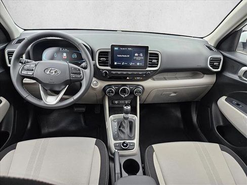 New 2026 Hyundai Venue SEL FWD image 10