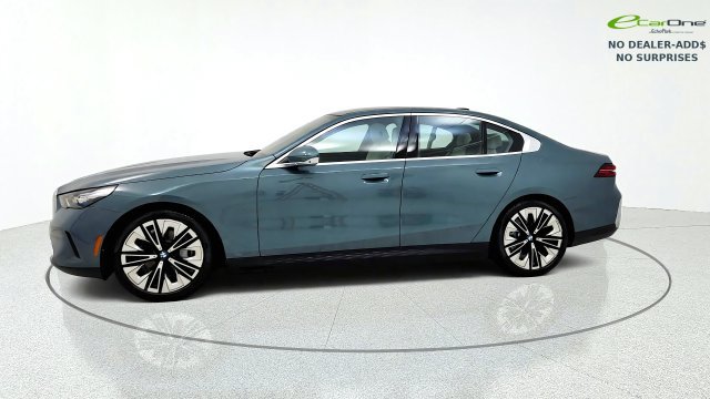 Used 2026 BMW i5 eDrive40 AWD/4WD image 4