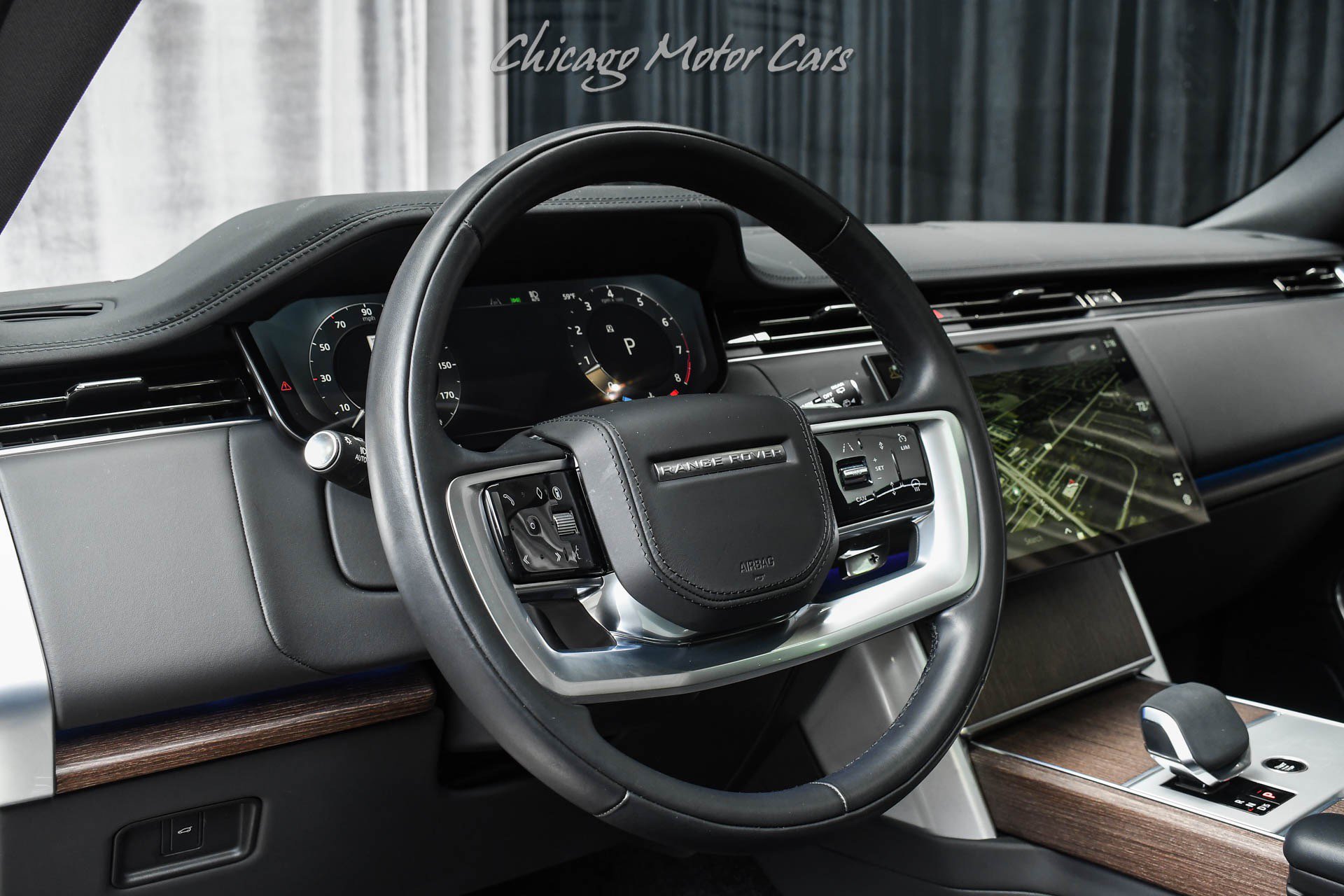 Used 2024 Land Rover Range Rover SE AWD/4WD image 9