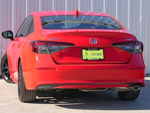 Used 2025 Honda Civic Sport image 5