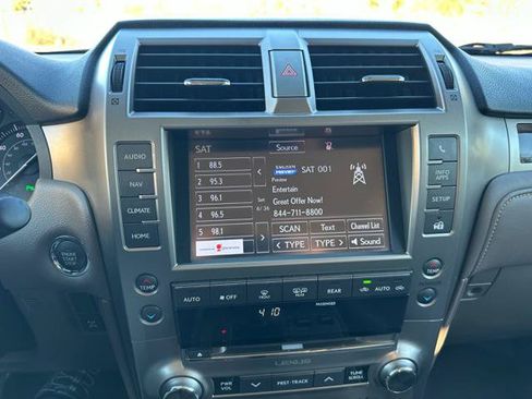 Used 2016 Lexus GX 460 w/ Premium Package AWD/4WD image 25