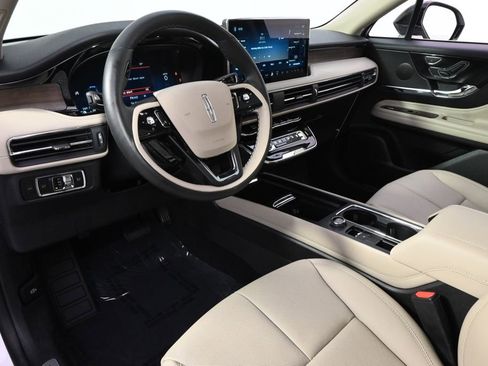 New 2026 Lincoln Corsair Reserve AWD/4WD image 12