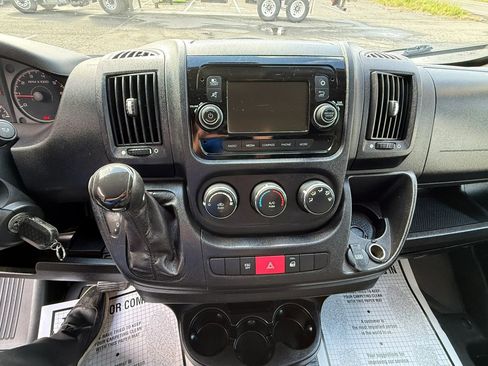 Used 2019 RAM ProMaster 2500 FWD image 9