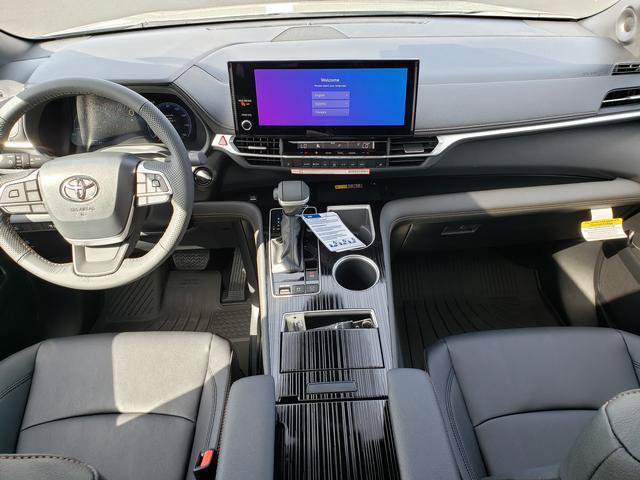 New 2026 Toyota Sienna XLE Woodland Edition AWD/4WD image 15