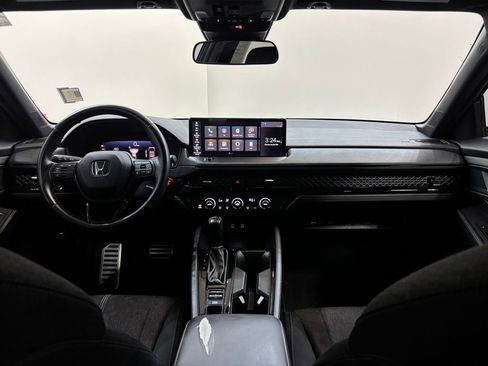 Used 2023 Honda Accord Sport image 11