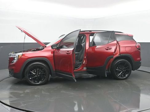 Used 2023 GMC Terrain SLE FWD image 53