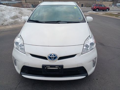 Used 2014 Toyota Prius Two image 15