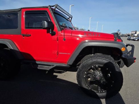 Used 2016 Jeep Wrangler Sport image 4