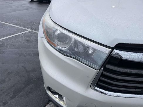 Used 2016 Toyota Highlander Limited image 16