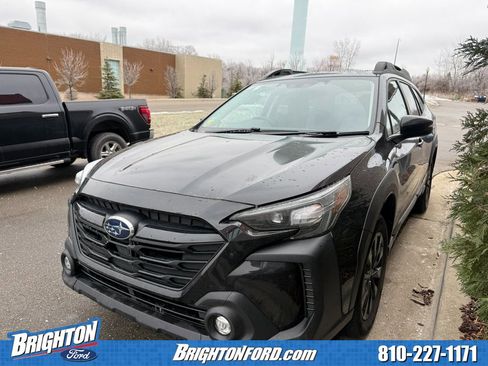 Used 2024 Subaru Outback Onyx Edition image 3