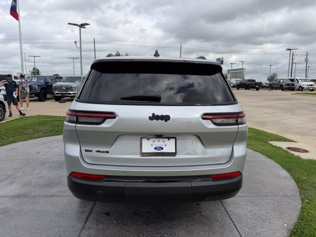 Used 2021 Jeep Grand Cherokee L Laredo AWD/4WD image 5