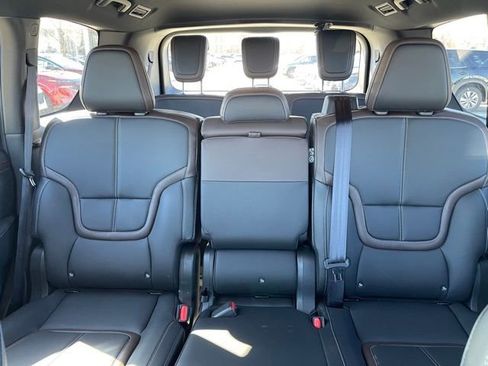 New 2025 Nissan Armada SL image 25