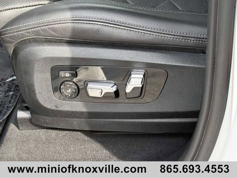 Used 2023 BMW X7 xDrive40i w/ Premium Package image 11