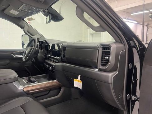 New 2026 Chevrolet Silverado 3500 LT w/ All Star Edition AWD/4WD image 22