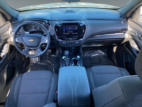 Used 2023 Chevrolet Traverse LT FWD image 10