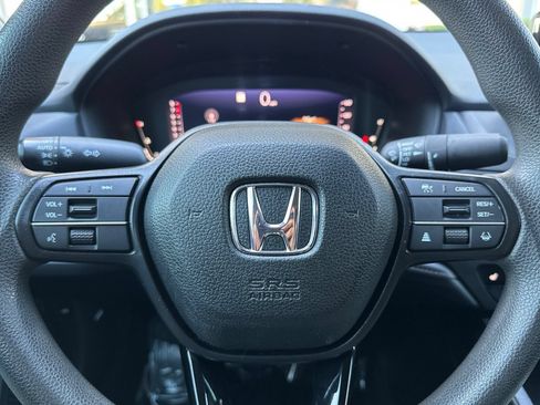 Used 2023 Honda Accord EX image 23