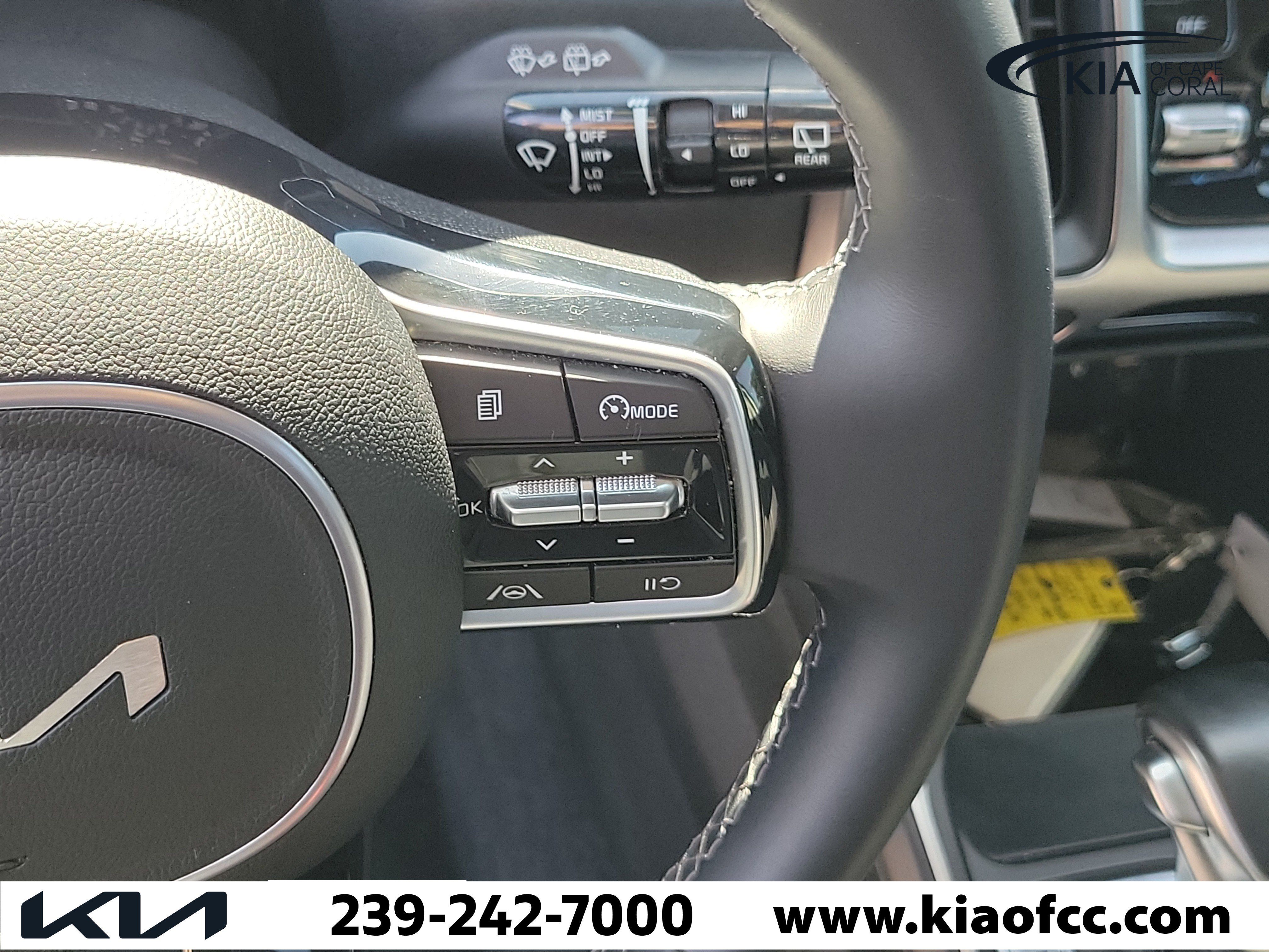 Certified 2023 Kia Sorento S w/ Panoramic Sunroof Package FWD image 28