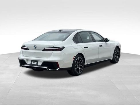 Certified 2025 BMW 740i xDrive 740i xDrive image 9