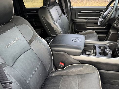Used 2020 RAM 3500 Laramie image 28