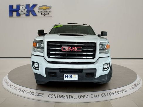 Used 2019 GMC Sierra 2500 SLT w/ All Terrain HD Package AWD/4WD image 2