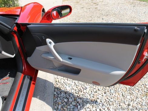 Used 2008 Chevrolet Corvette Coupe w/ Preferred Equipment Group image 37