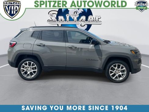Used 2023 Jeep Compass Latitude AWD/4WD image 10