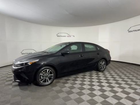 Certified 2024 Kia Forte LXS w/ LXS Technology Package image 4