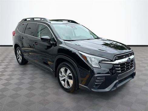 Used 2024 Subaru Ascent Premium w/ Convenience Package image 4