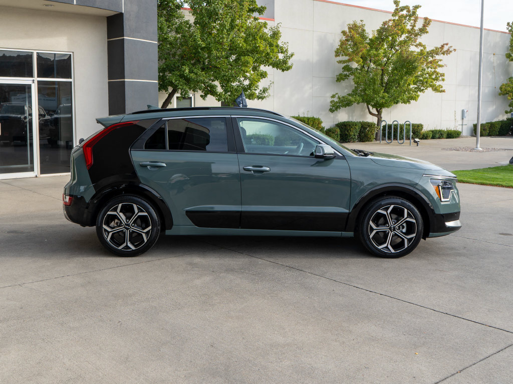 Certified 2023 Kia Niro SX Touring FWD image 8