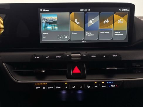 Used 2025 Kia K4 FWD image 26
