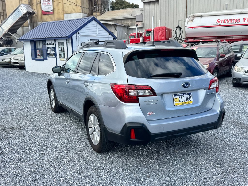 Used 2018 Subaru Outback 2.5i Premium AWD/4WD image 6