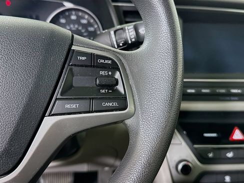 Used 2018 Hyundai Elantra SE w/ SE Connectivity Package 04 FWD image 20