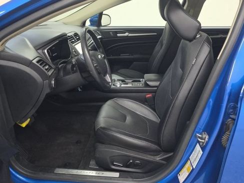 Used 2020 Ford Fusion Energi Titanium FWD image 5