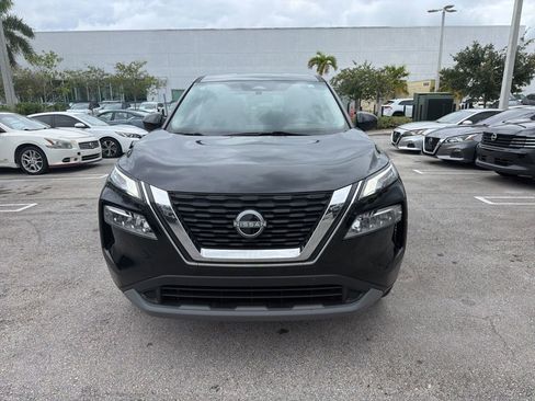 Certified 2023 Nissan Rogue SV FWD image 2