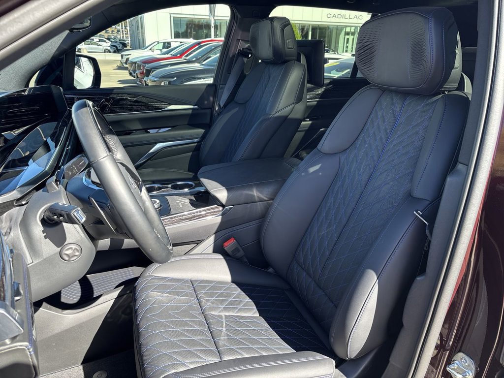 Used 2026 Cadillac Escalade IQ Sport 1 w/ LPO, Floor Liner Package AWD/4WD image 24