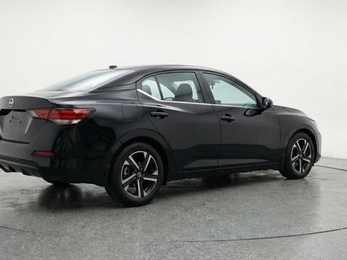 Used 2025 Nissan Sentra SV FWD image 9