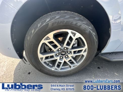 Used 2025 Ford Expedition Active AWD/4WD image 10