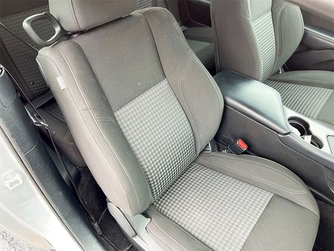 Used 2023 Dodge Challenger SXT w/ Cold Weather Group image 33