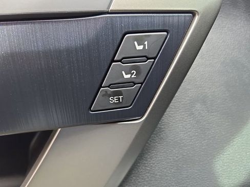 New 2026 Toyota Tundra Platinum AWD/4WD image 14