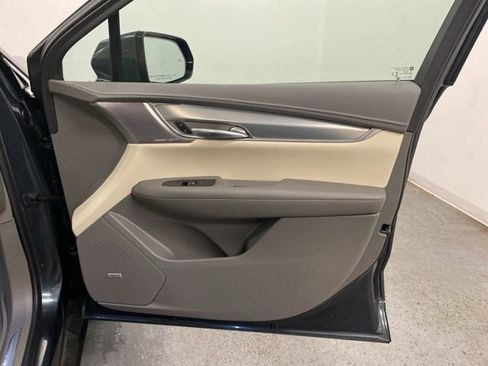Used 2021 Cadillac XT5 Premium Luxury w/ LPO, Floor Liner Package image 26