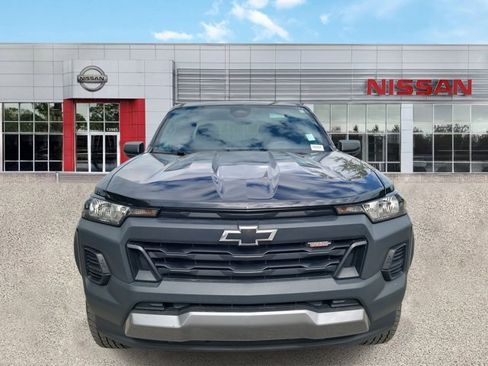 Used 2023 Chevrolet Colorado Trail Boss image 10