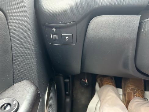 Used 2010 Kia Soul + image 27