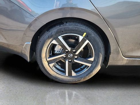 New 2025 Nissan Sentra SV w/ All-Weather Package FWD image 4