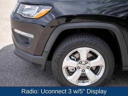 Used 2018 Jeep Compass Latitude AWD/4WD image 9