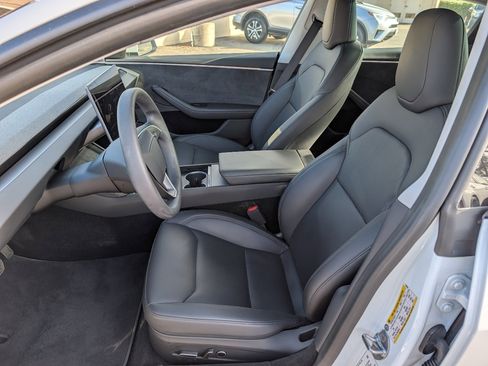 Used 2025 Tesla Model 3 Long Range image 2