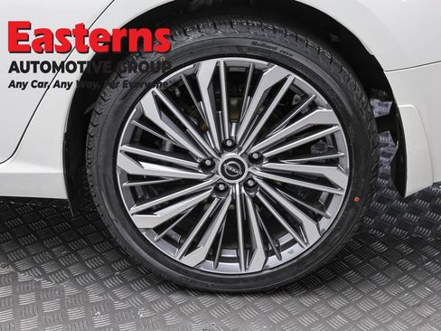 Used 2023 Nissan Altima 2.5 SL AWD/4WD image 8