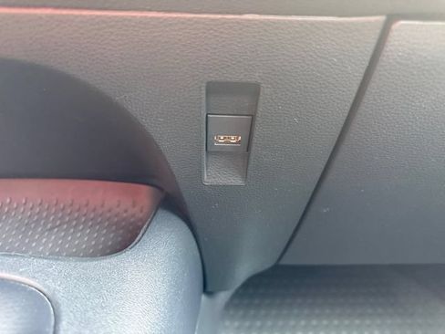 Used 2022 Toyota Corolla LE FWD image 24